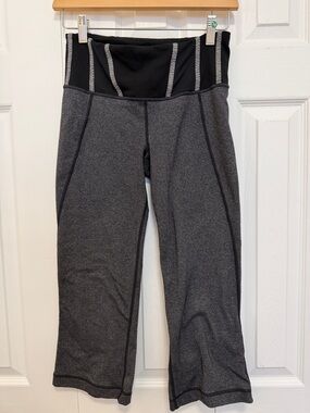 Lululemon High-Waist Grey Athletic Capri Leggings, Inseam 19”